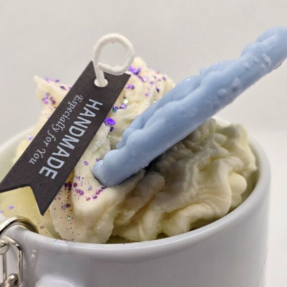 Sagittarius Zodiac Candle Gift Set – 11oz Layered Mug Candle + Resin Keychain - Picture 8 of 13